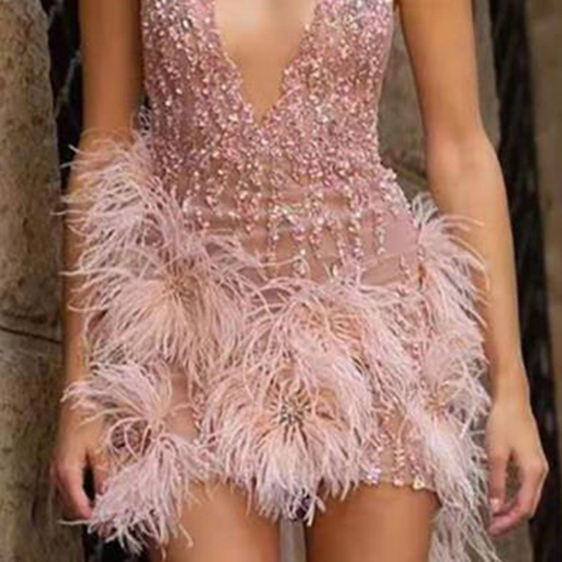 2025 New summer new 2025 women's clothing feather suspender dress deep V-neck sexy nightclub party, dress