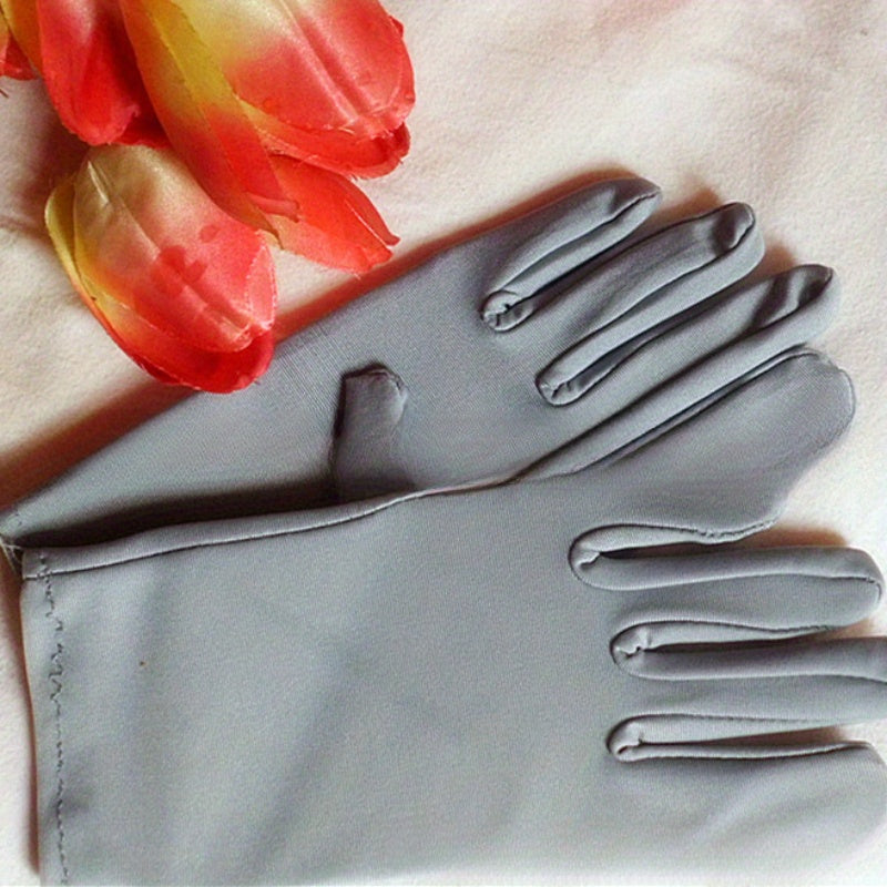 Minimalist Solid Color Etiquette Gloves Short Elastic Warm Split Finger Gloves Autumn Winter Casual Outdoor Riding Gloves