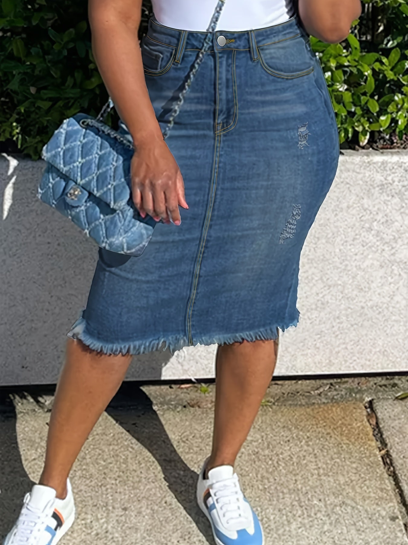 Chic Knee-Length Blue Denim Skirt for Women - Frayed Hem, Ripped Detail, Casual Streetwear Staple for Everyday Fashion