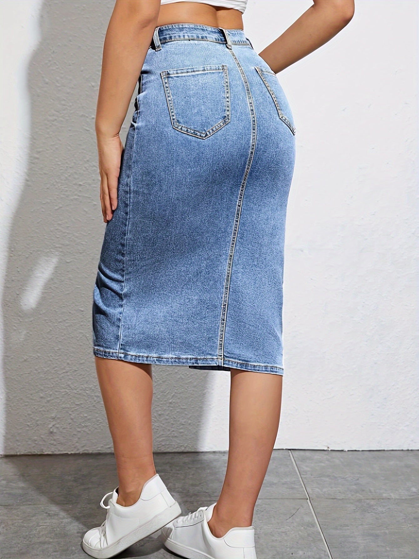 Stylish Elastic Waist Skirt for Women - Simple, Comfortable, Flared Design - Perfect for Daily Wear, Casual Occasions, and Travel