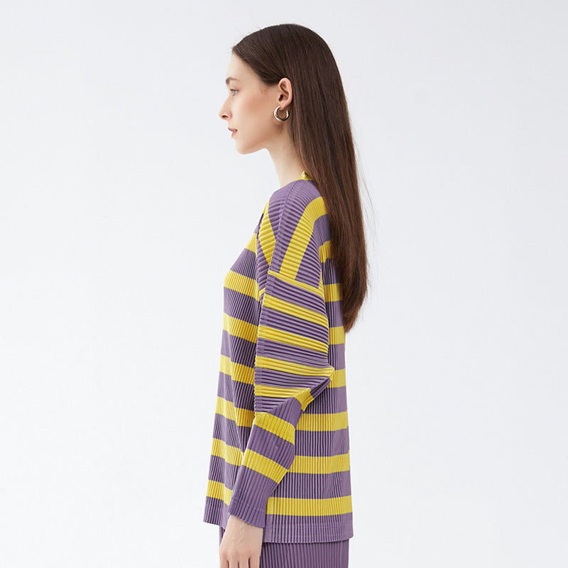 spring new Japanese crew neck striped sweater women's loose long-sleeved casual and thin pleated women's top