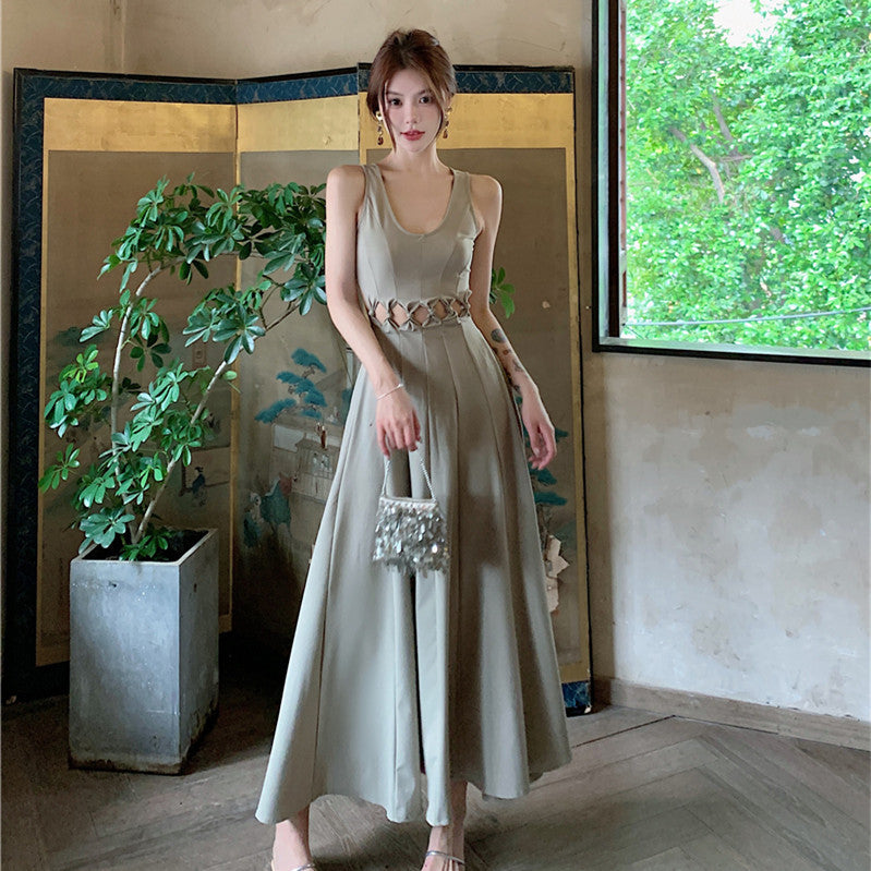 2025 V-neck waist-exposed empty sexy vest dress women's high-end sense summer new large skirt floor-mopping dress