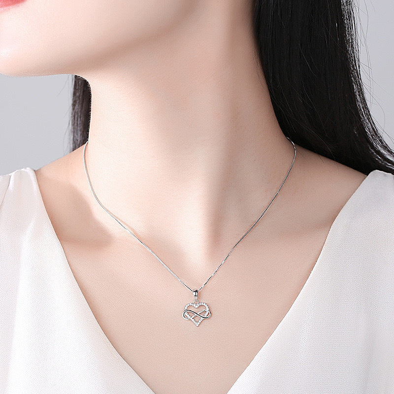 vakkv Cross-Border 8-Word Love Necklace Non-Fading Female Niche Stylish Simple and Versatile Love Pendant Hot Selling Chain Wholesale