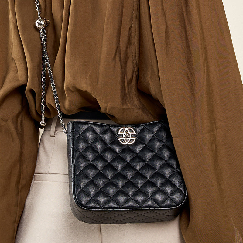 VAKKV 2025 Strictly select the new commuter chain bag, bucket bag, small square bag, genuine leather, small fragrant shoulder bag, high-end women's bag, crossbody.