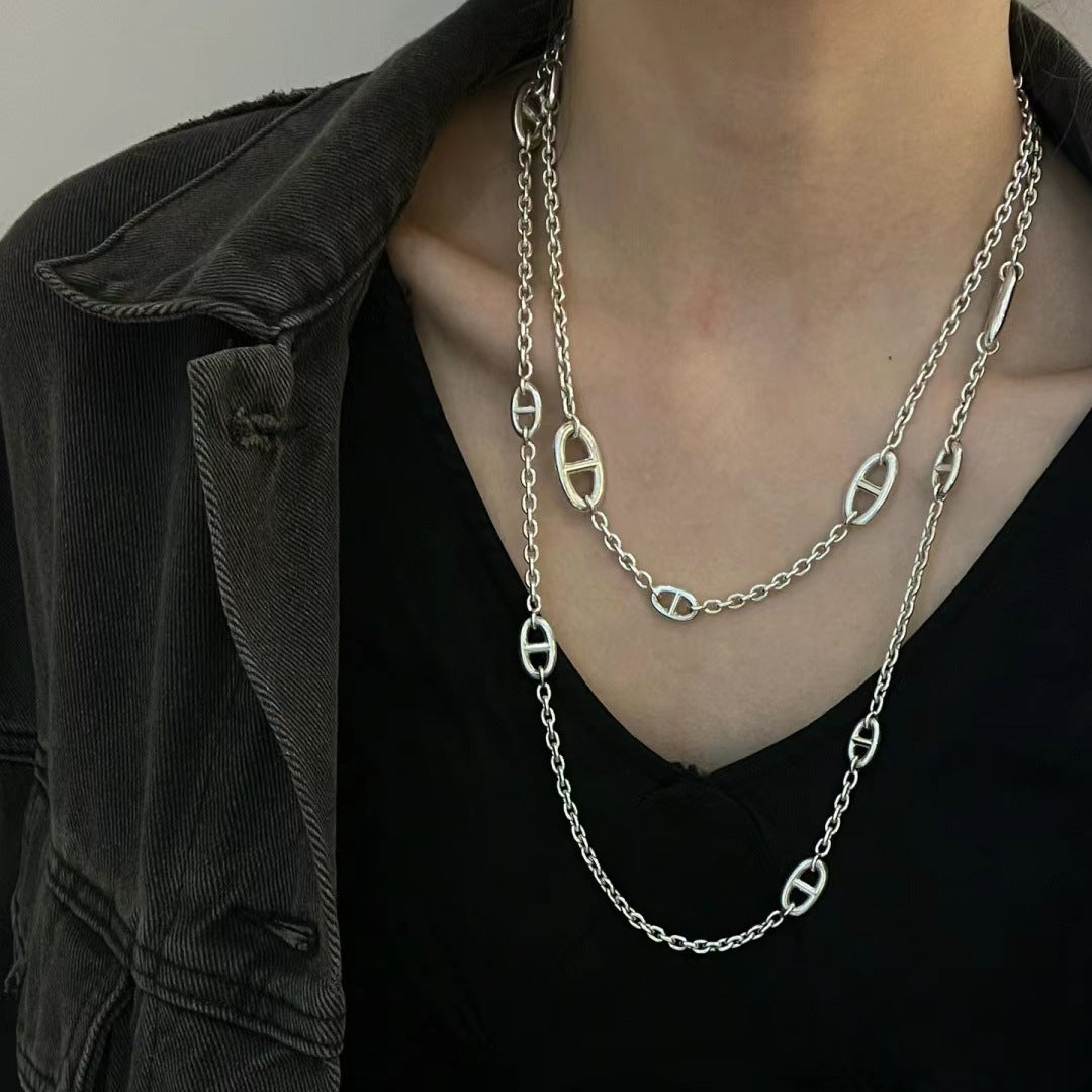 Live Popular Star Same Style High Quality Wear H Japanese Word Pig Nose Long Neck Necklace Autumn and Winter Color-Preserving Sweater Chain