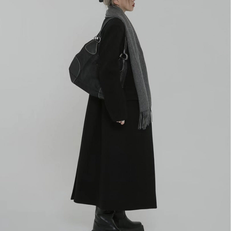 Spot black woolen coat women's popular autumn and winter classic Korean version thickened temperament long woolen coat women's clothing