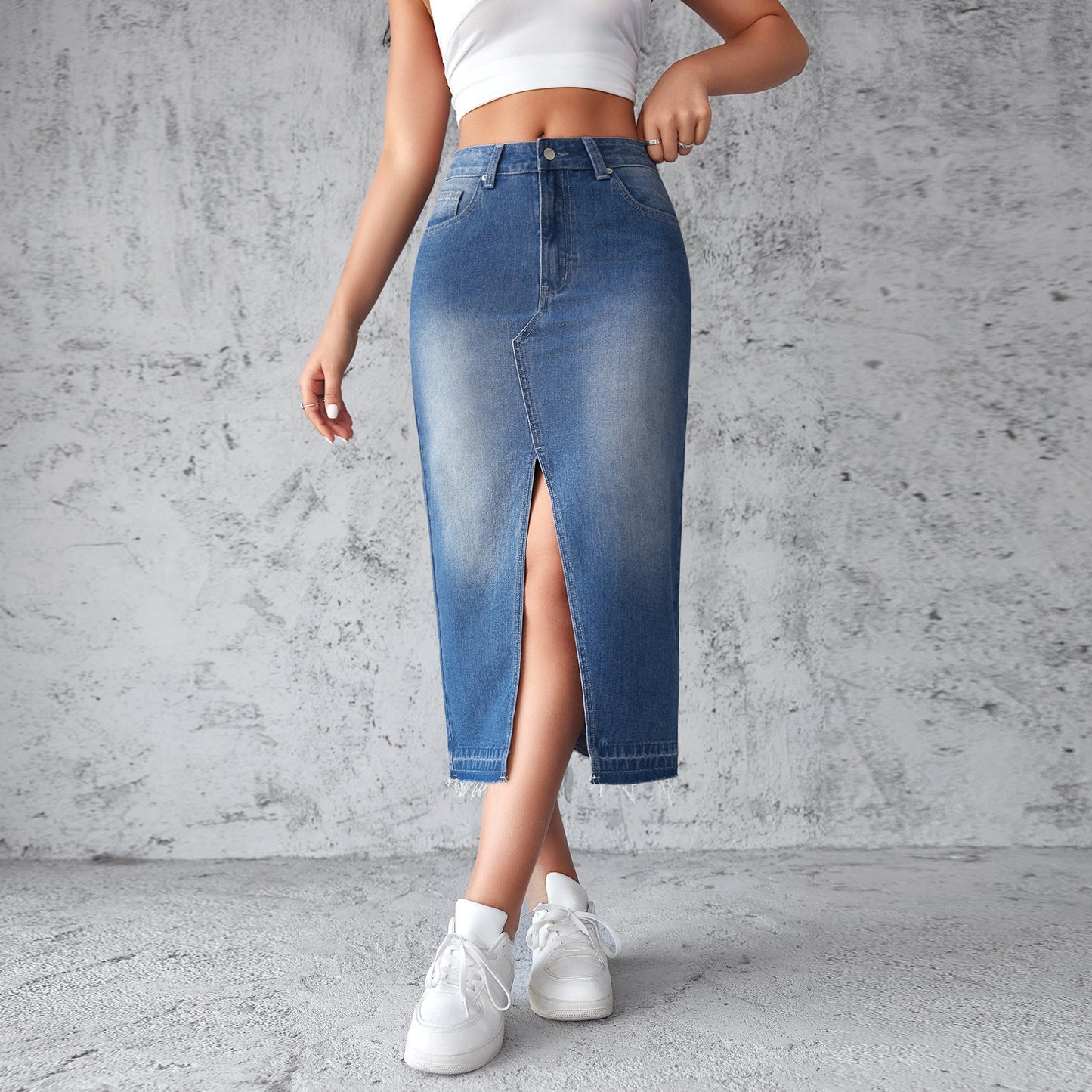 VAKKV Spot factory direct sales, 2025 New blue denim skirt, skirt for women, split ends, hip wrapping, a-shaped skirt, thin long skirt