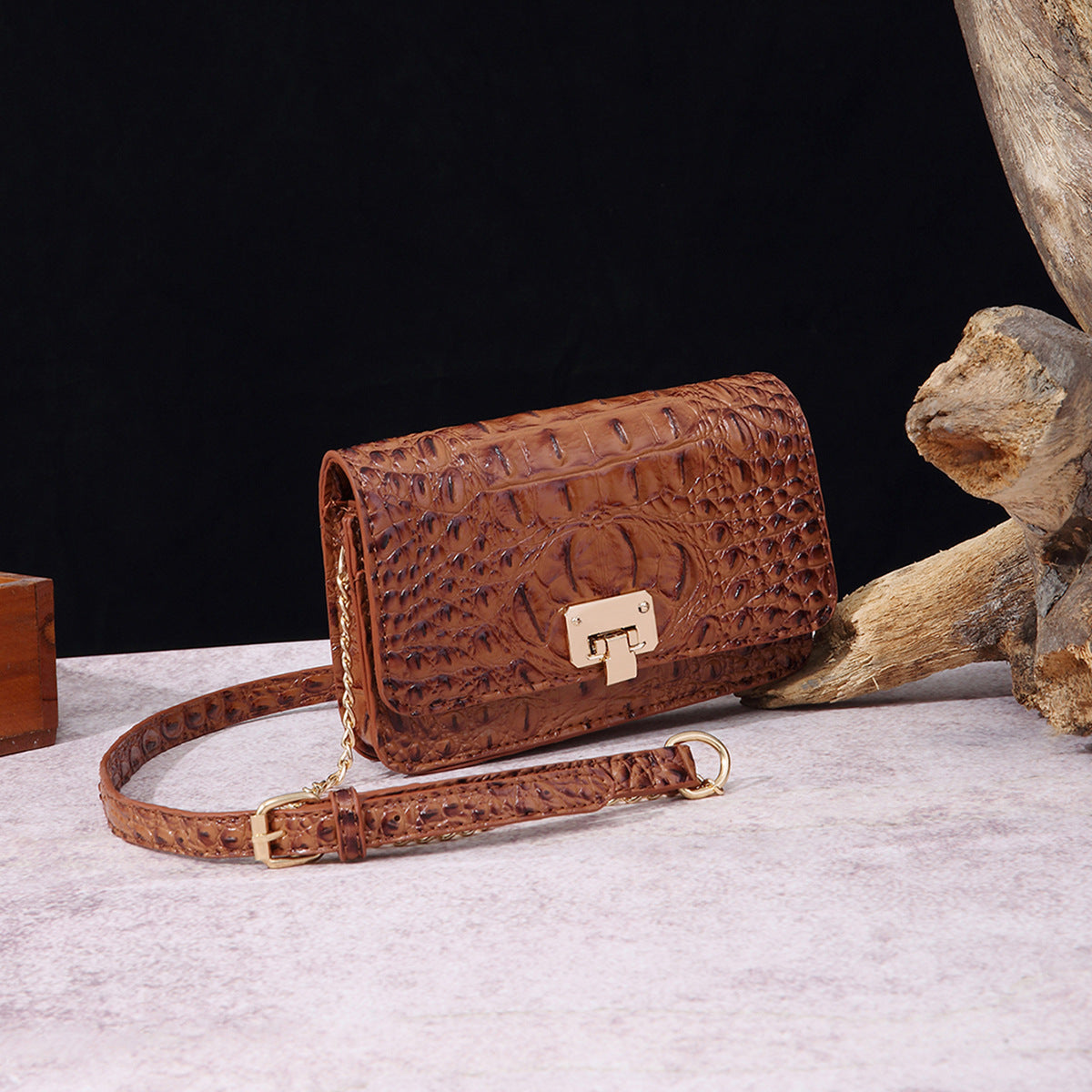 VAKKV Popular, 2025, New Middle East for New Crossbody One Shoulder Retro Women's Bag Multi-colored Crocodile Pattern Brahman
