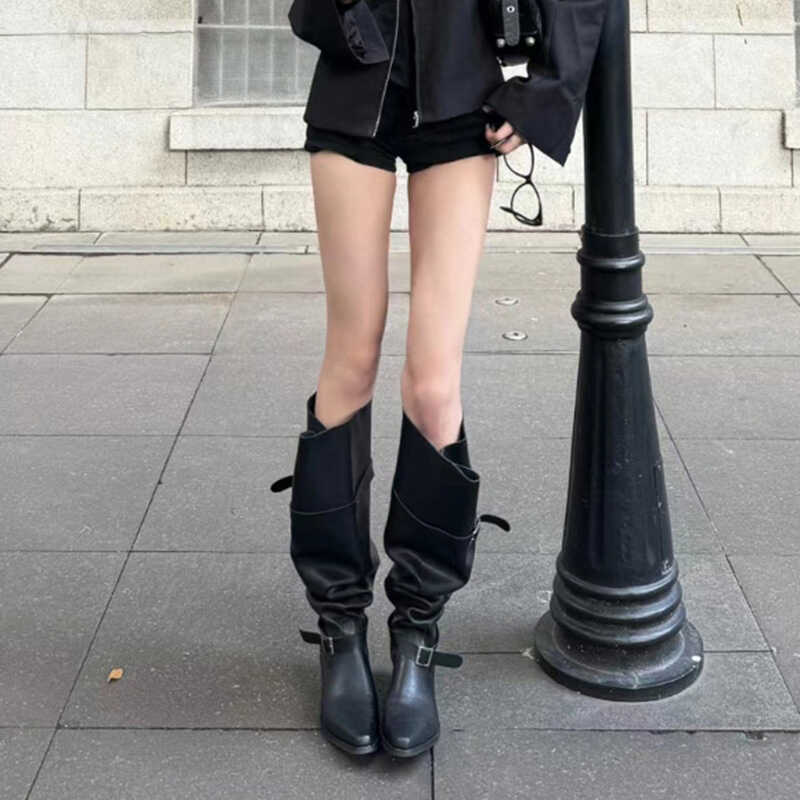 2025 Korean version of big tube circumference stacking boots women's thick heel but knee boots popular autumn belt buckle western boots fashion boots
