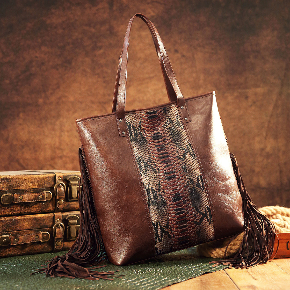 VAKKV 2025 retro beard new women's bag tote snake pattern shoulder handbag for New independent station TK