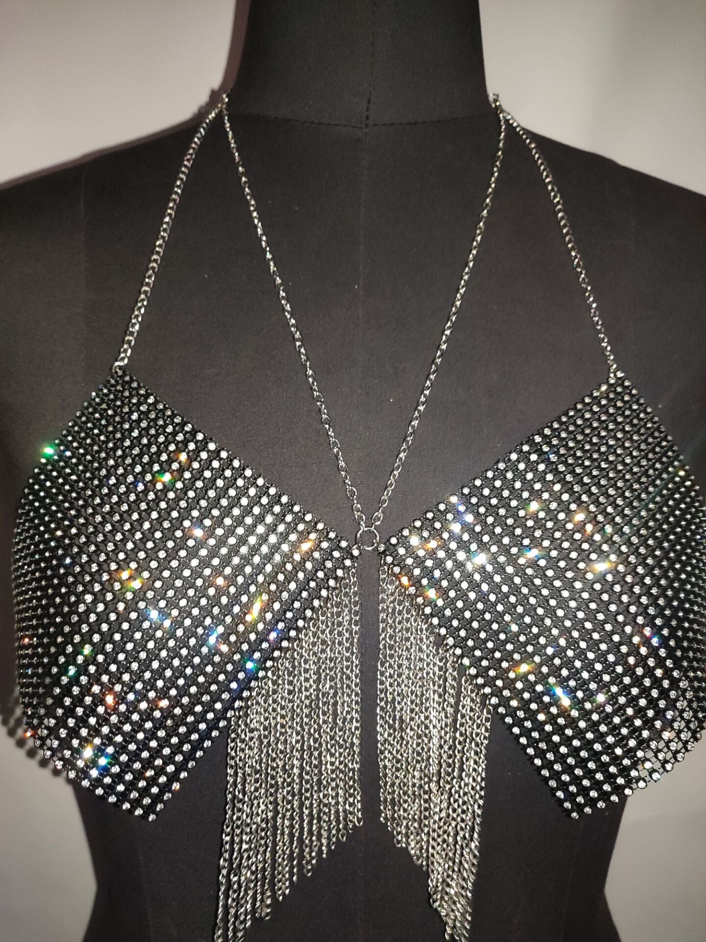 2025 MW3075 2025 vest rhinestone inlaid diamond cloth metal fringed chain pendant neck top small vest body chain