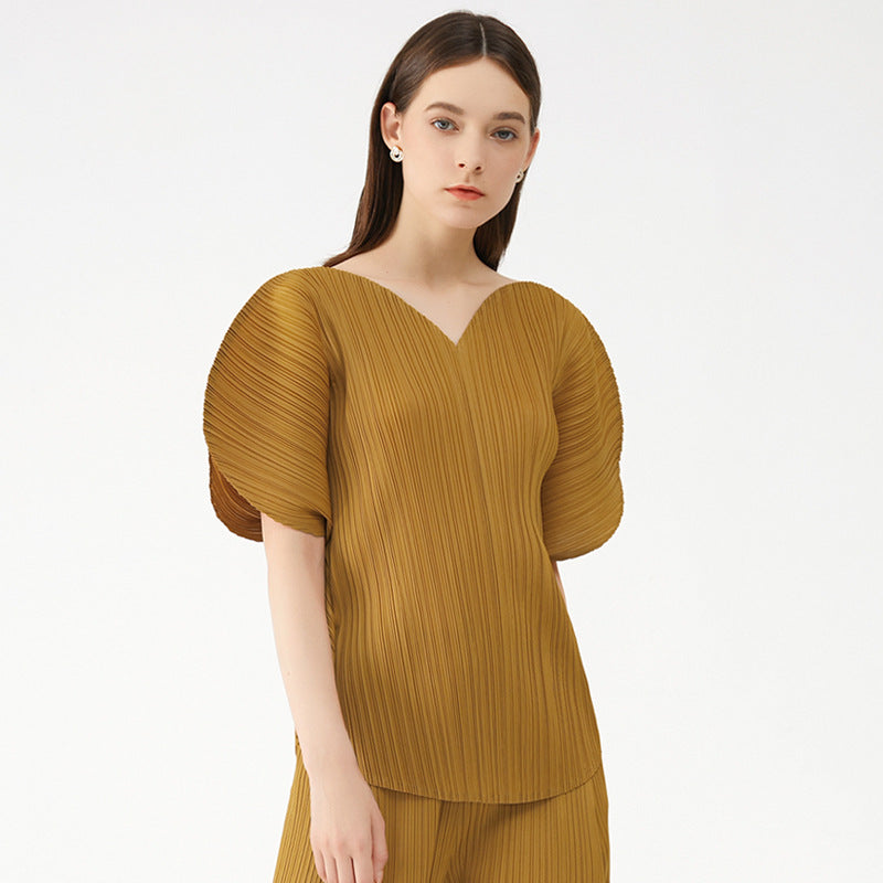 Tianpei summer new v-neck t-shirt women's Korean version temperament loose short-sleeved niche love pleated top women's