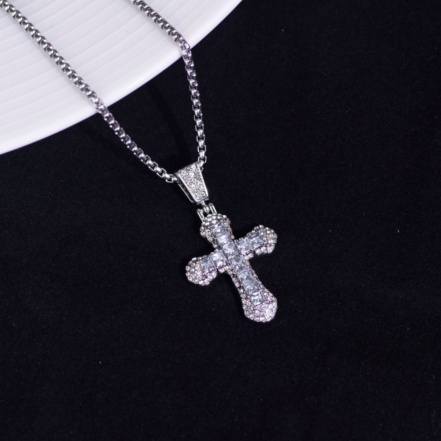 Cross-Border HOTan and NEWn Diamond Cross Necklace New Zircon Pendant Hip Hop Trend Personality Sweater Chain Ornament