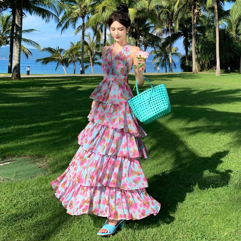 2025 design oil painting floral neck backless vacation dress women's summer new high-waisted fluffy cake dress