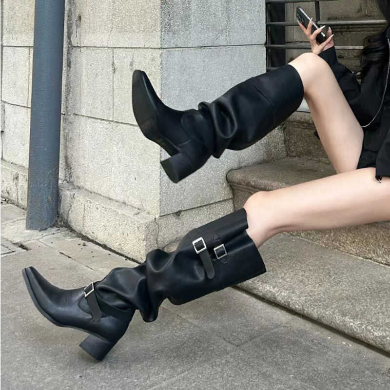 2025 Korean version of big tube circumference stacking boots women's thick heel but knee boots popular autumn belt buckle western boots fashion boots
