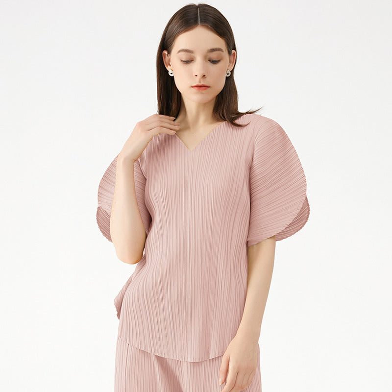 Tianpei summer new v-neck t-shirt women's Korean version temperament loose short-sleeved niche love pleated top women's