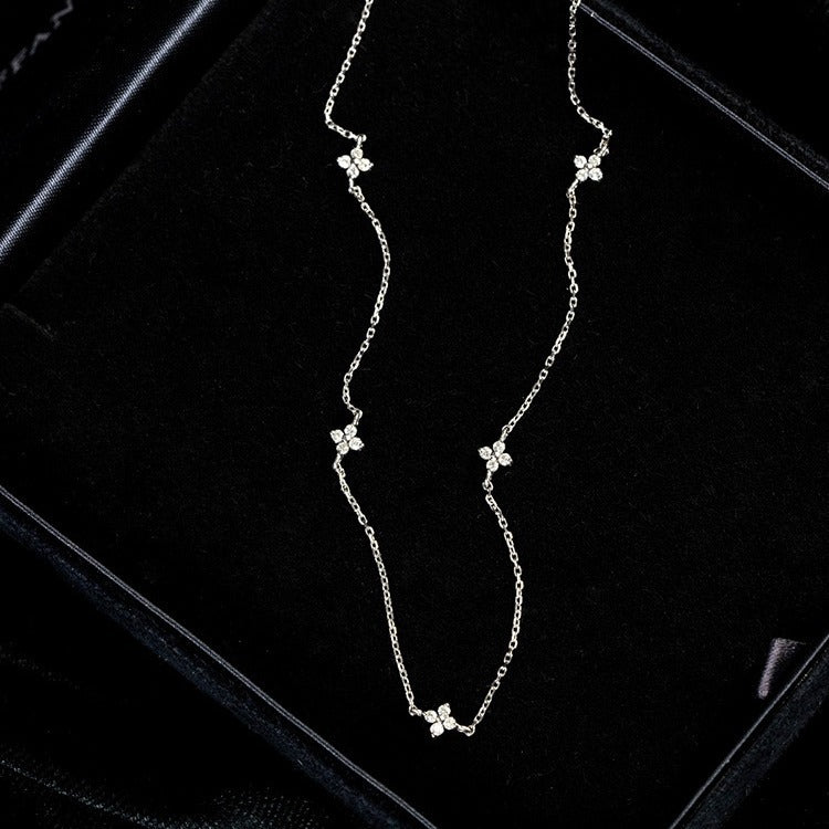 vakkv S925 Sterling Silver Clover Necklace for Women Light Luxury Temperament High-Grade All-Match Clavicle Chain Starry New Necklace