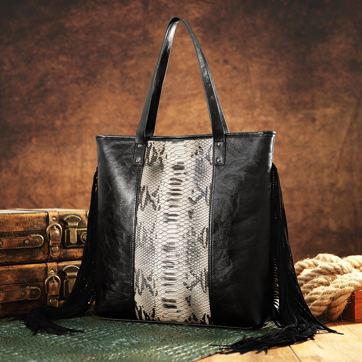 VAKKV 2025 retro beard new women's bag tote snake pattern shoulder handbag for New independent station TK