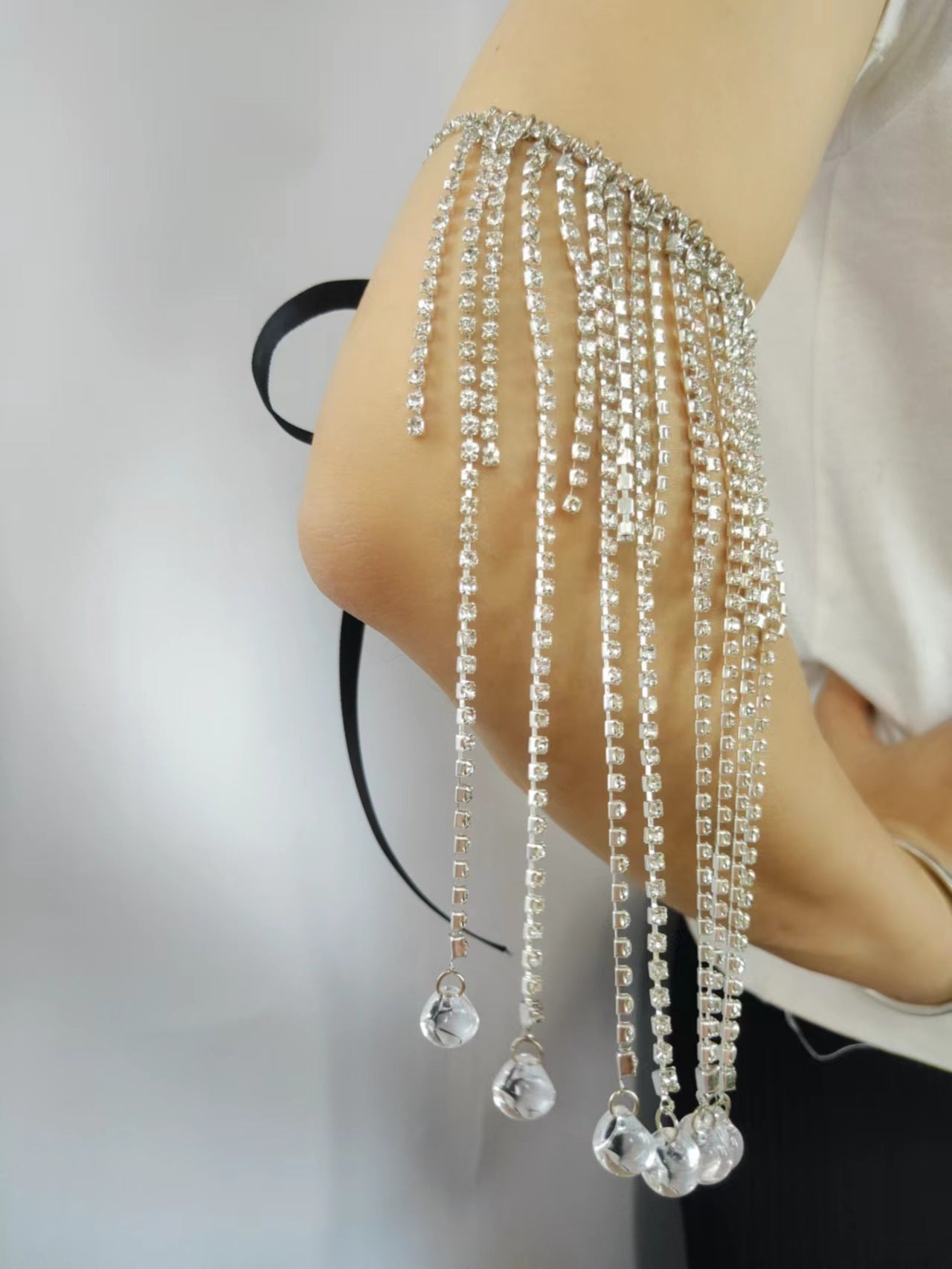 2025 MW3039 2025 Bracelet Big Gem Crystal Pendant Long and Short Rhinestone Chain Fringed Arm Ring Bracelet Jewelry
