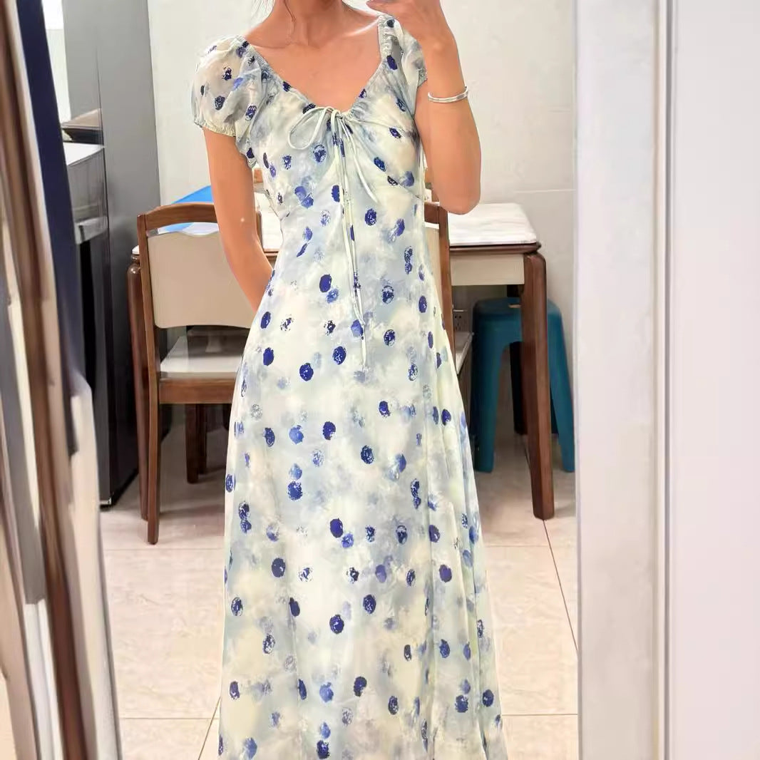 2024 Elegant Wave Point Drawstring V-Neck Lace up Long Dress for Celebrity French Tea Break Design Sense Holiday Dress