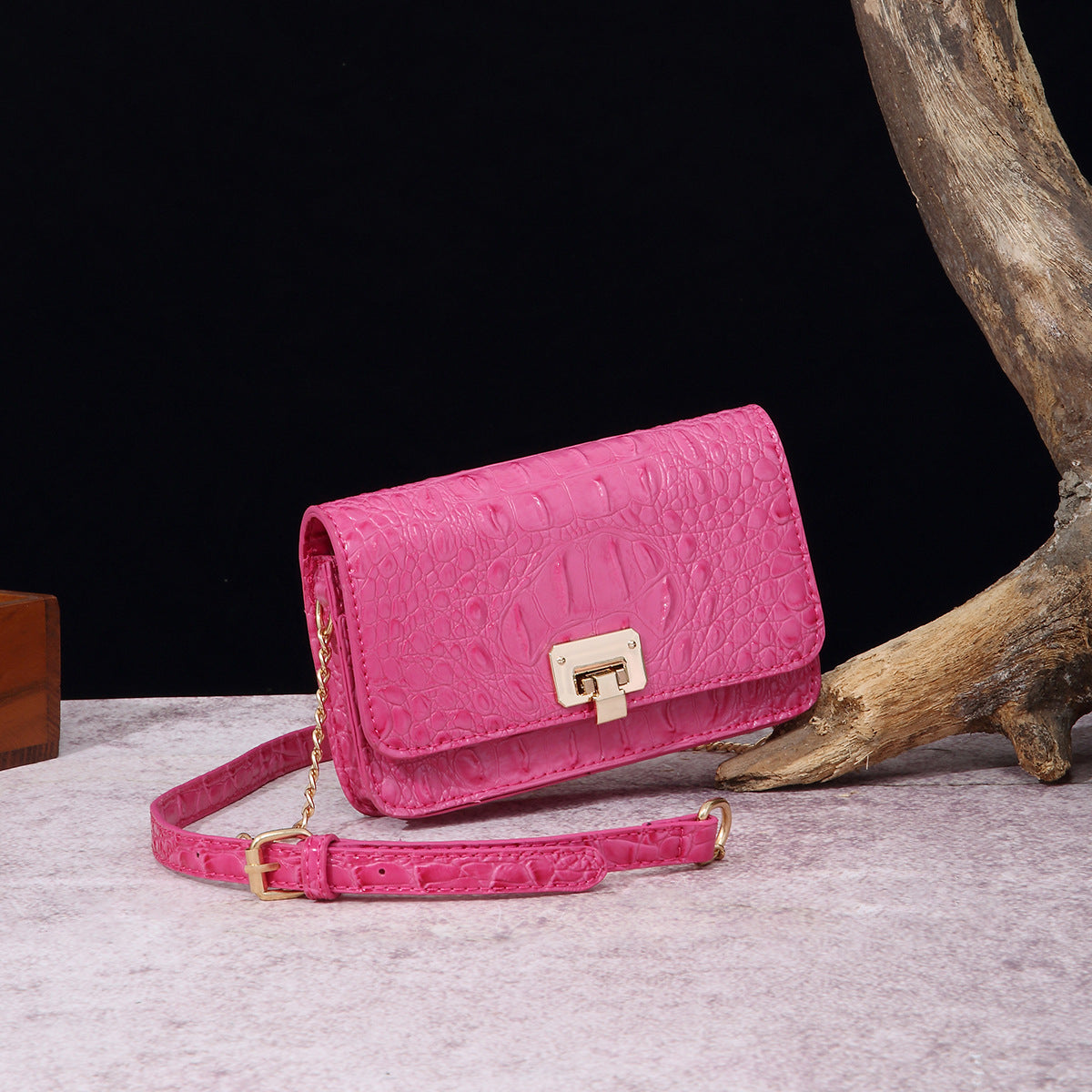VAKKV Popular, 2025, New Middle East for New Crossbody One Shoulder Retro Women's Bag Multi-colored Crocodile Pattern Brahman