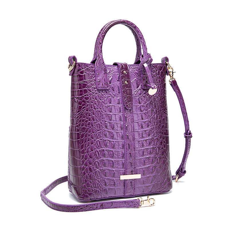 VAKKV New Popularan, 2025n and Middle Eastern New independent station portable messenger retro women's bag multi-color concave and convex crocodile pattern