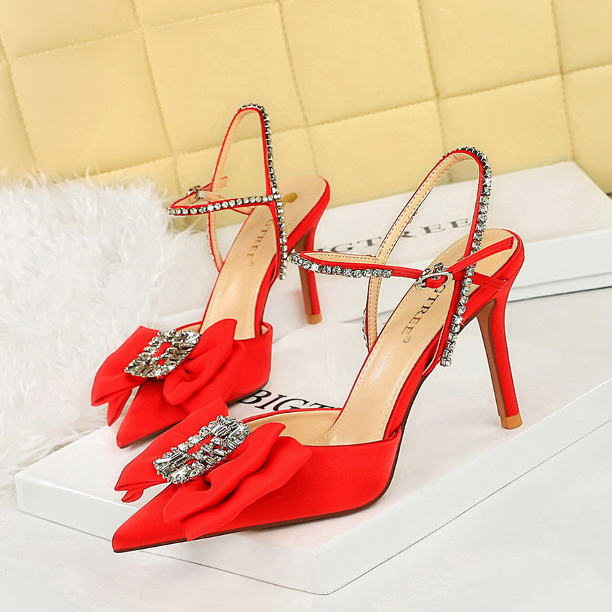 2025 221-H32 sandals (this style is sold out and will not be replenished)