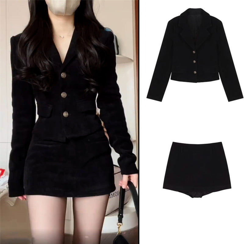 Wear a whole suit in early autumn and winter, women's 2025 new Xiaoxiang Hepburn style high-end black suit dress