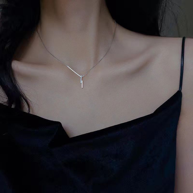 S925 Silver Light Luxury Necklace Versatile Trendy Clavicle Chain Female Butterfly Simple Niche High Sense Elegant Sweater Chain Ornament