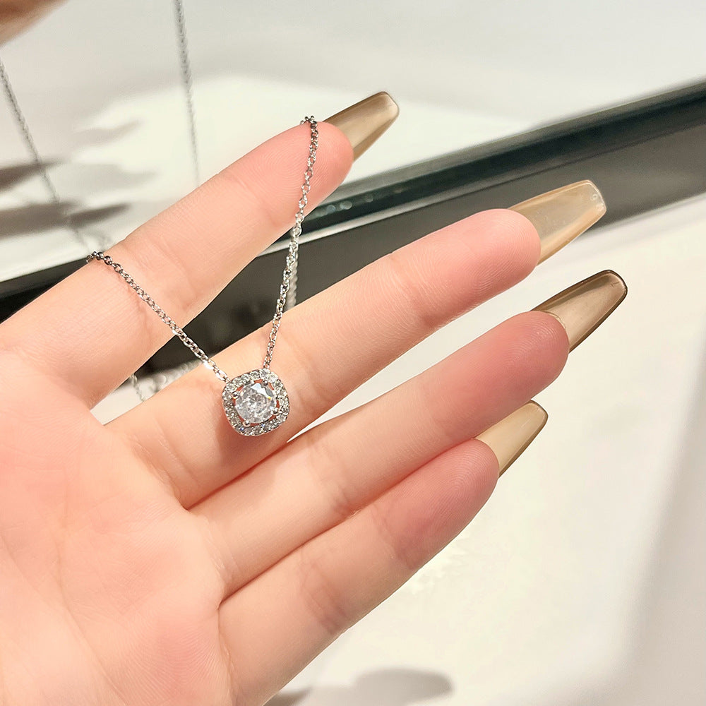 vakkv Summer Cube Sugar Necklace Princess Light Luxury Titanium Steel No Fading Clavicle Chain All-Match Necklace Ornament Wholesale