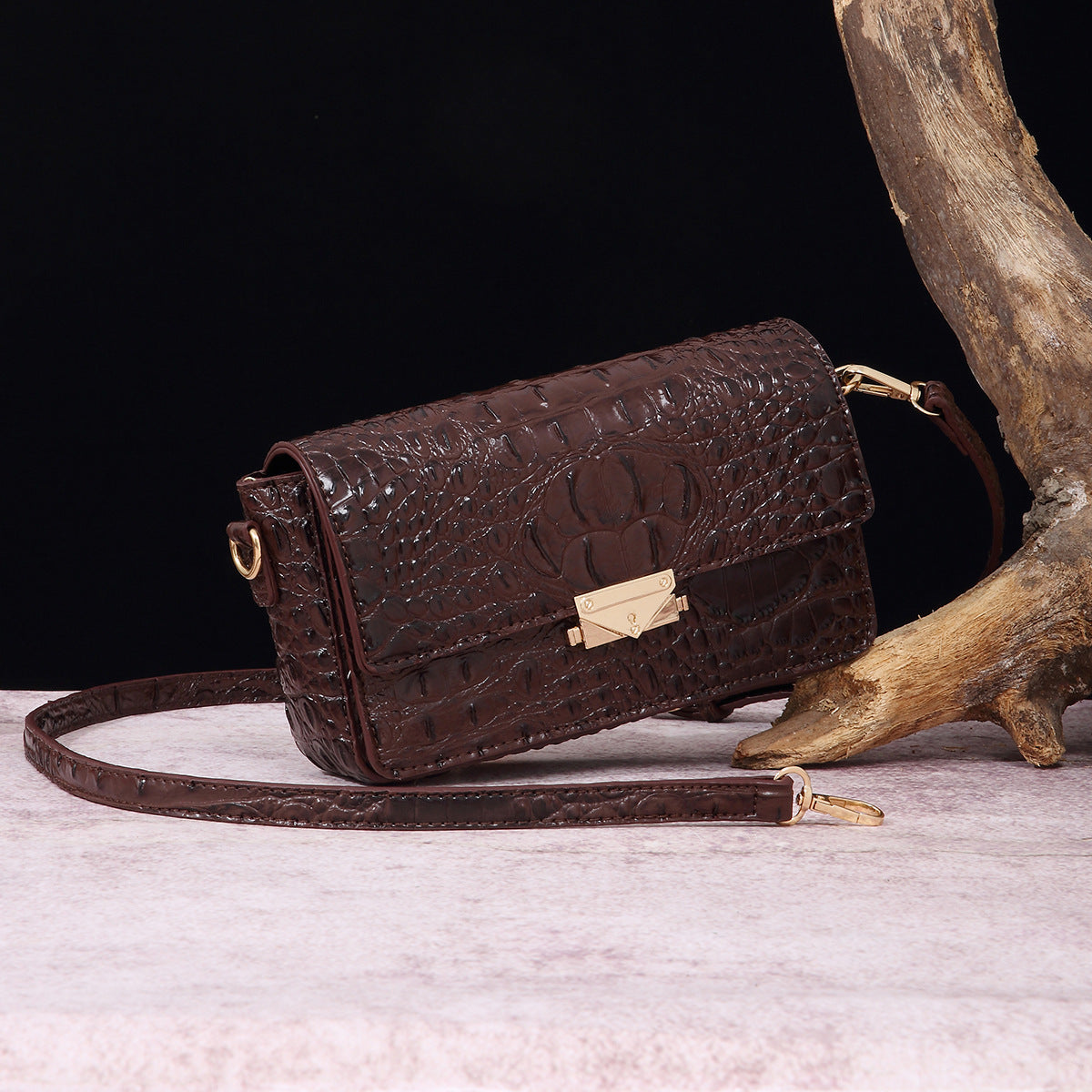 VAKKV Popular, 2025 and the Middle East for New independent station crossbody shoulder retro women's bag multi-colored crocodile pattern Brahman
