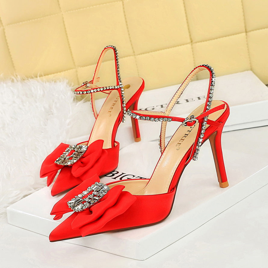 2025 221-H32 sandals (this style is sold out and will not be replenished)