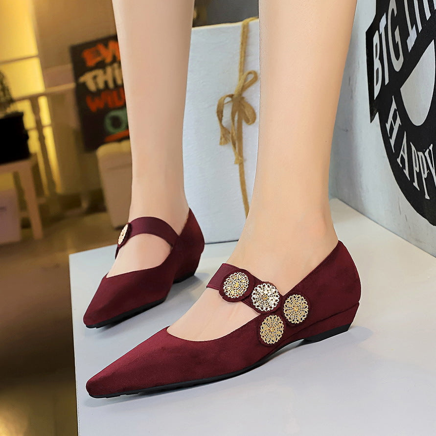 2025 3683-1K92 Retro style versatile wedge heel suede low heel metal decoration one word with shallow mouth pointed women's single shoes