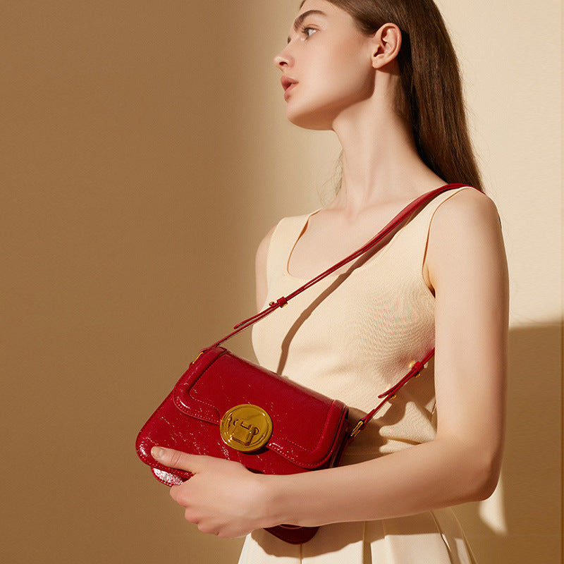 VAKKV 2025 Strictly selected commuter handbag bag popular new women's cowhide underarm bag niche single shoulder crossbody small square bag
