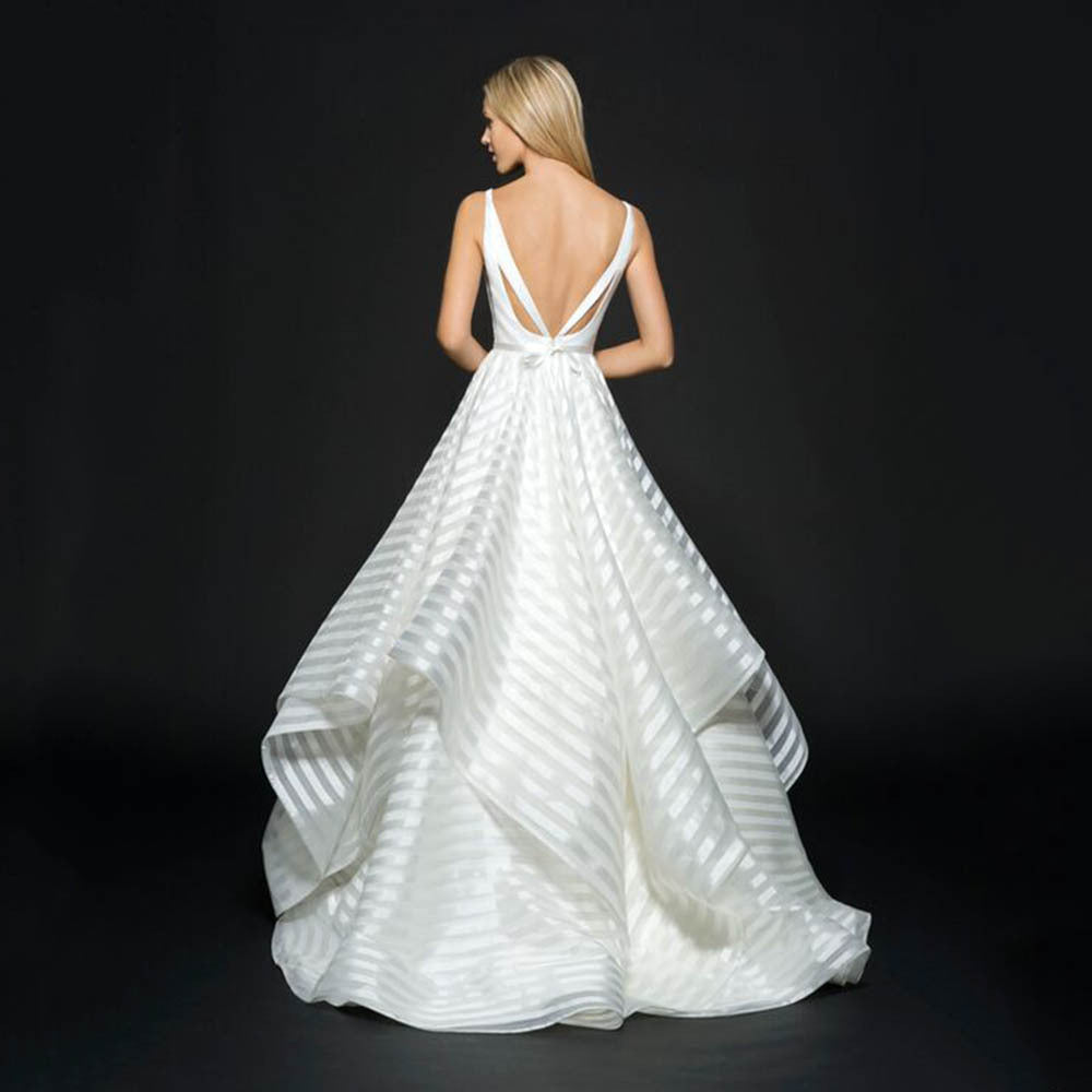 2025 New summer new 2025 women's clothing backless lace dress small trailing beautiful light luxury white wedding dress