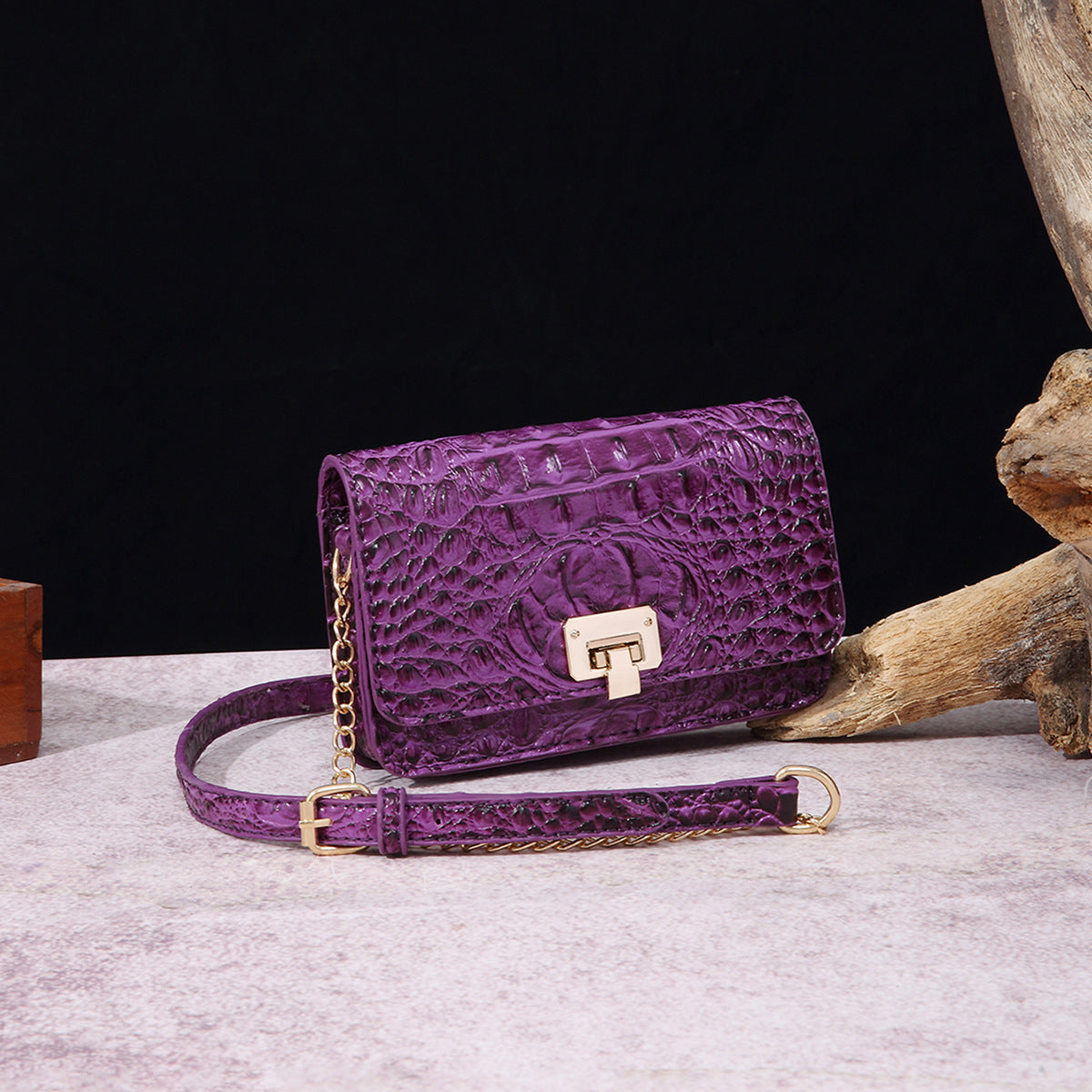 VAKKV Popular, 2025, New Middle East for New Crossbody One Shoulder Retro Women's Bag Multi-colored Crocodile Pattern Brahman
