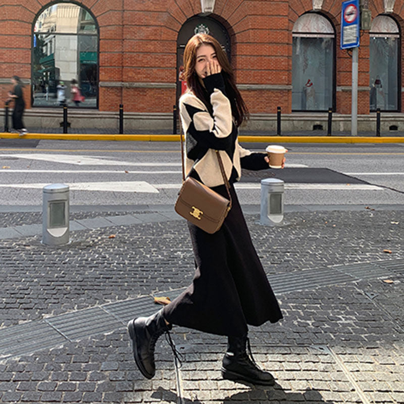 Knitted skirt 2025 spring new Hong Kong style retro suit skirt fragrant sweater skirt thin two-piece women's clothing