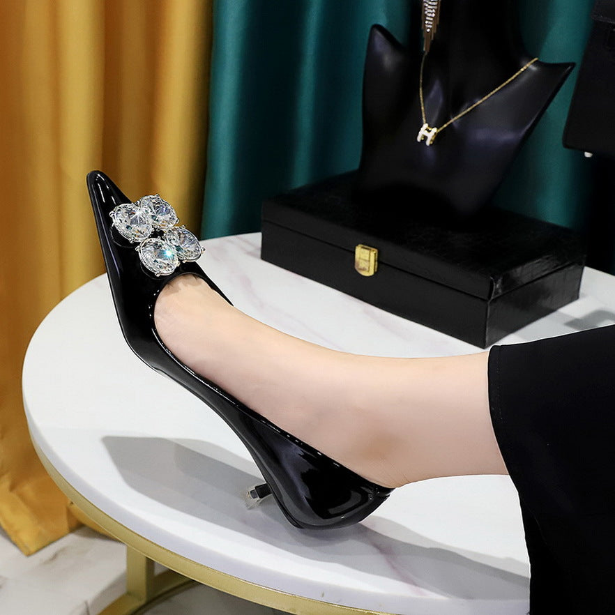 2025 237-K59 Korean version of fashion banquet women's shoes thin heel middle heel thin patent leather light mouth pointed metal rhinestone single shoes