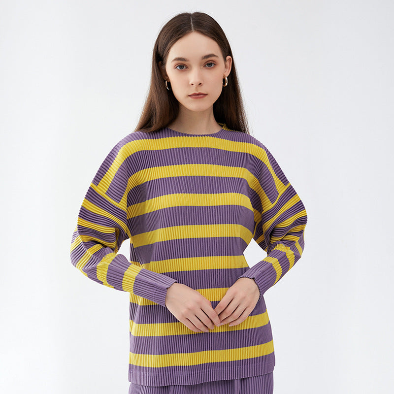 spring new Japanese crew neck striped sweater women's loose long-sleeved casual and thin pleated women's top