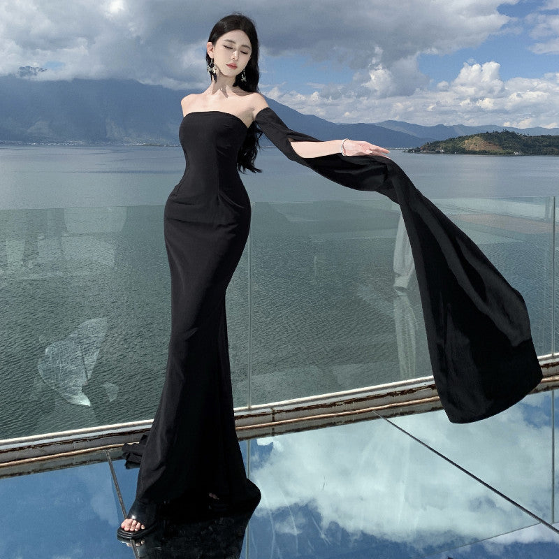 2025 Design sense charm aura retro black waist thin tube top mopping floor long dress dress photo long dress