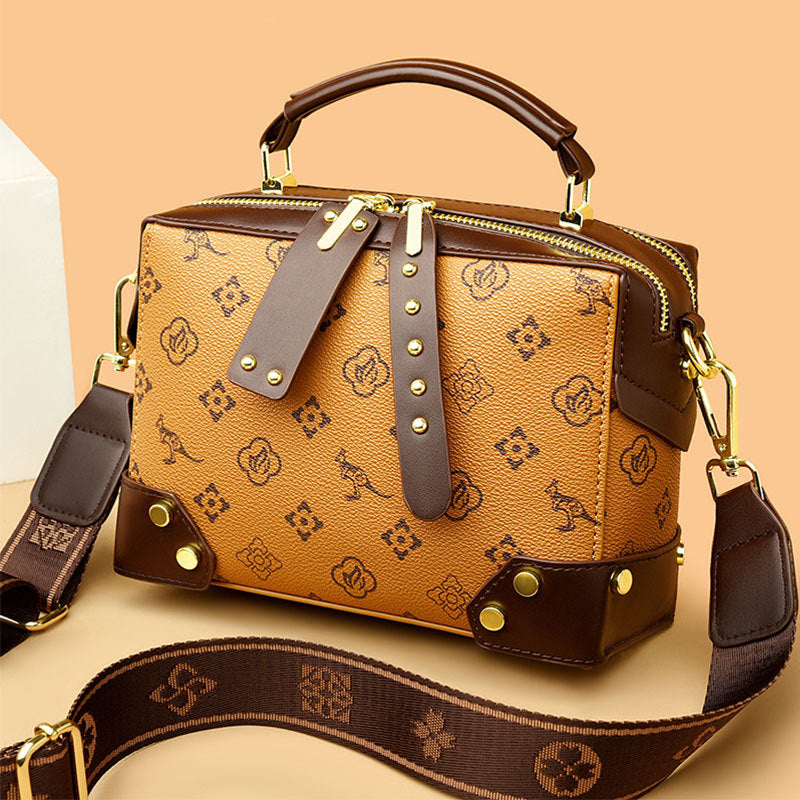 2025 Shoulder bag popular new high-quality soft leather messenger bag printed Popular style small bag fashionable Boston square bag