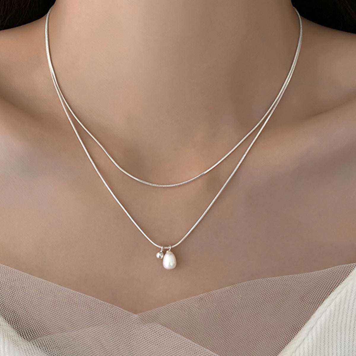 vakkv Double-Layer Twin Pearl Necklace for Women New Special Interest Light Luxury High-Grade Clavicle Chain Simple Graceful Necklace