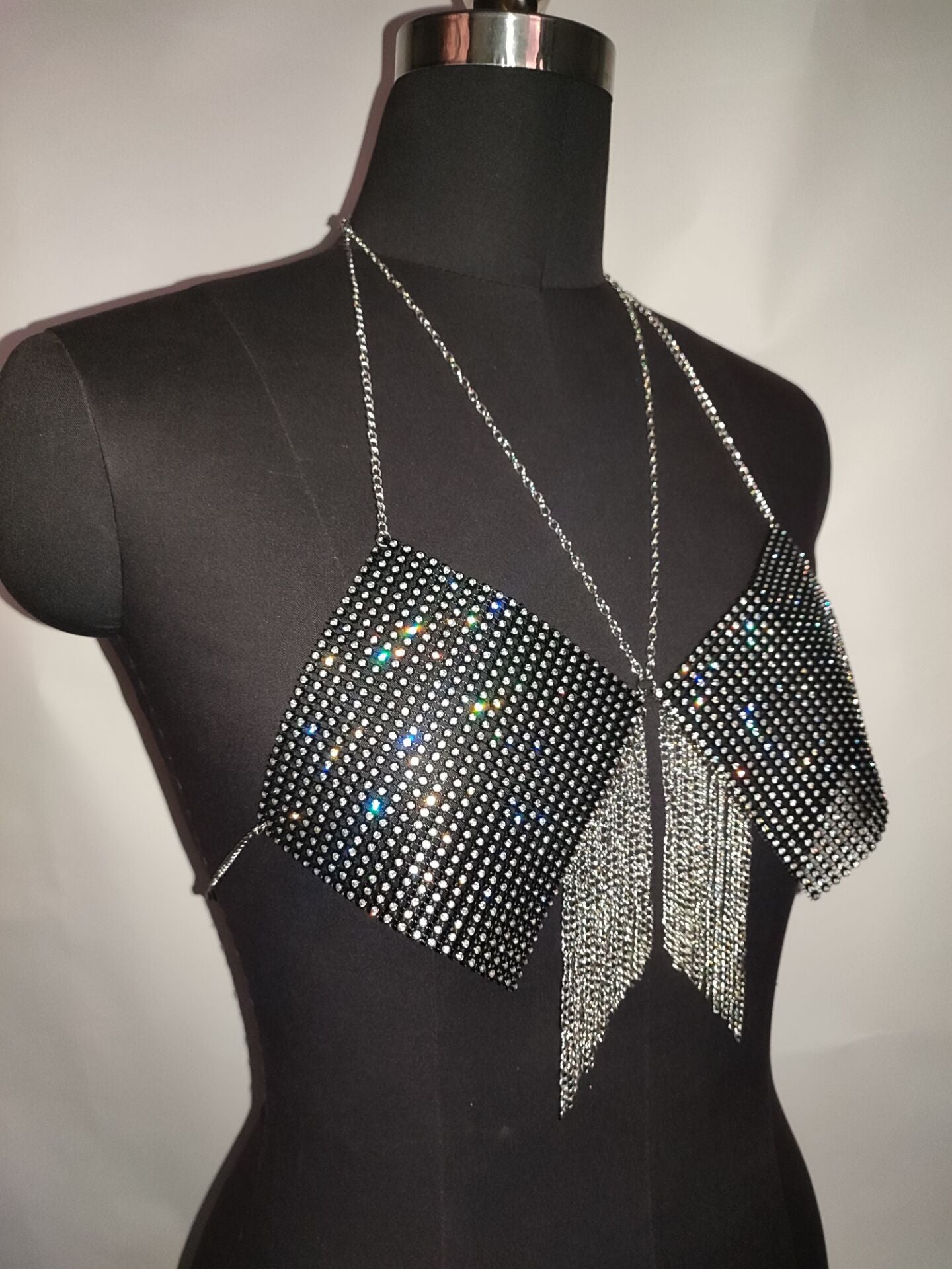2025 MW3075 2025 vest rhinestone inlaid diamond cloth metal fringed chain pendant neck top small vest body chain