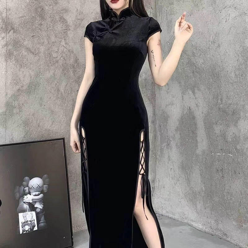VAKKV Retro Chinese Style Velvet Cheongsam Improved Dress New Chinese Style Split Tall Cool Chic Black Temperament Long Dress