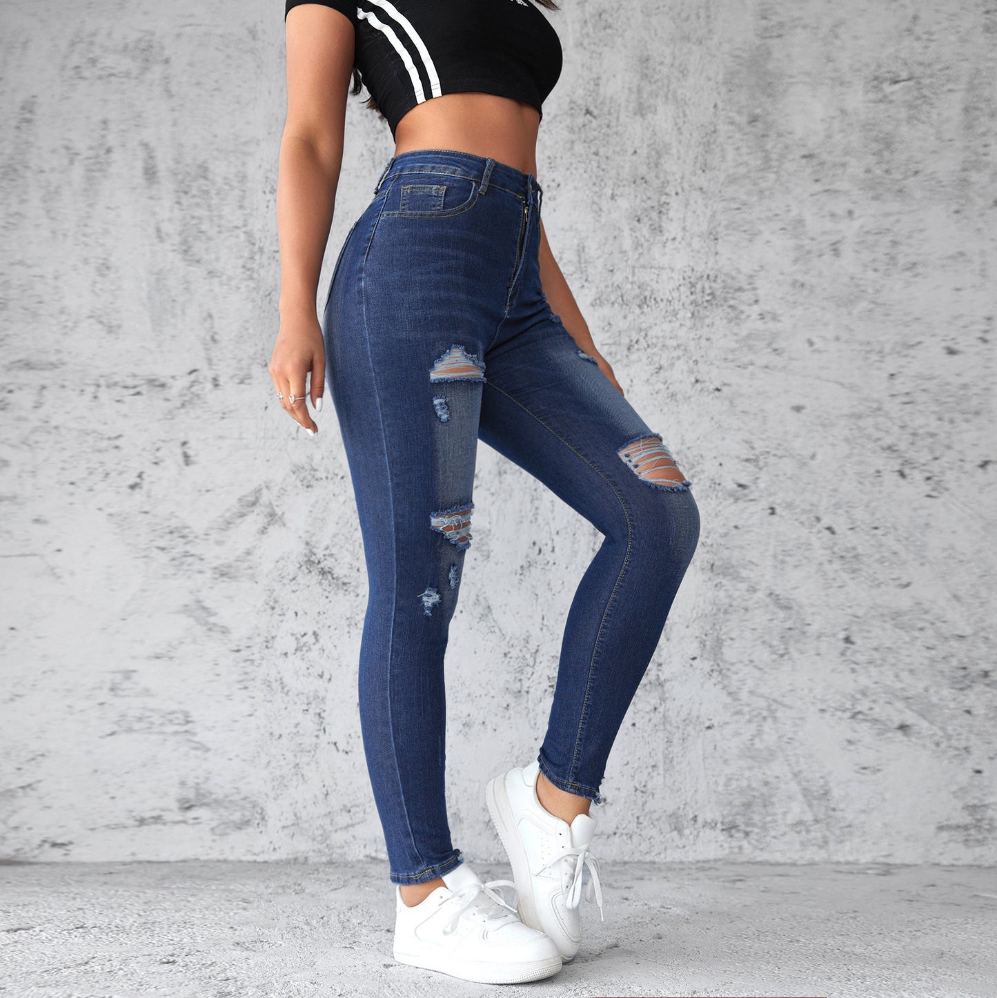 VAKKV Factory direct sales popular 2025 New elastic ripped jeans female slim hip lift high waist washed trousers spot