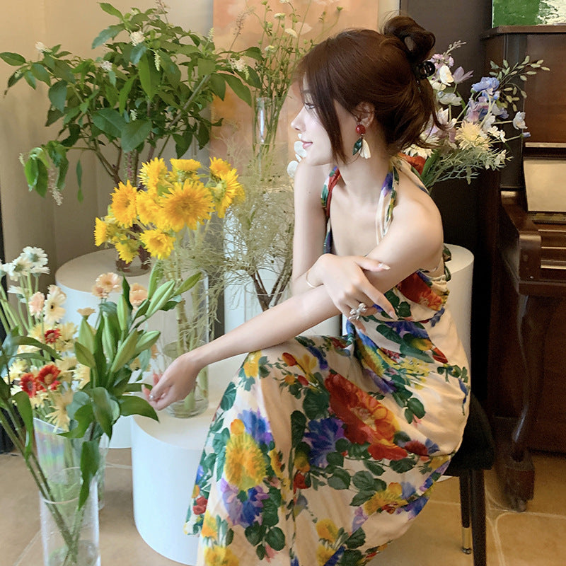 2025 art skirt light luxury pure desire wind neck dress niche design hot girl retro suspender dress