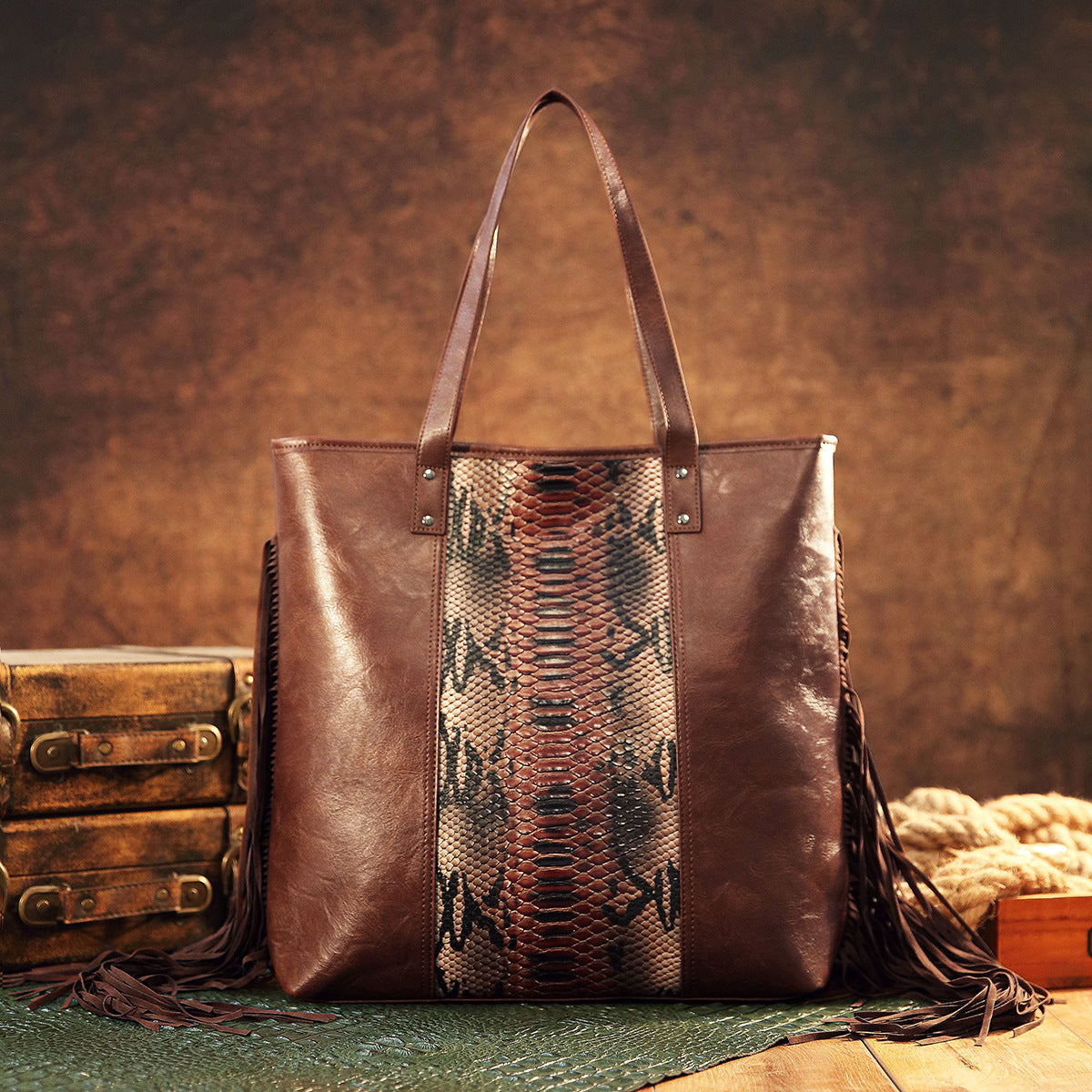 VAKKV 2025 retro beard new women's bag tote snake pattern shoulder handbag for New independent station TK