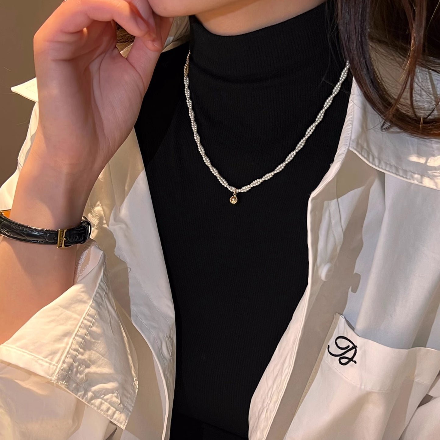 Ni Ni Same Style Pearl Necklace for Women Light Luxury Temperament High-Grade Clavicle Chain New Popular Niche Necklace