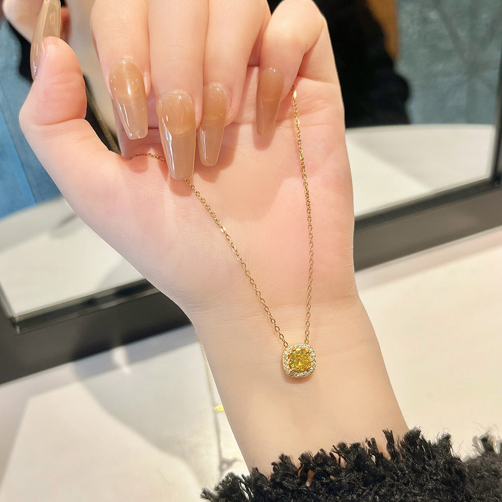 vakkv Summer Cube Sugar Necklace Princess Light Luxury Titanium Steel No Fading Clavicle Chain All-Match Necklace Ornament Wholesale