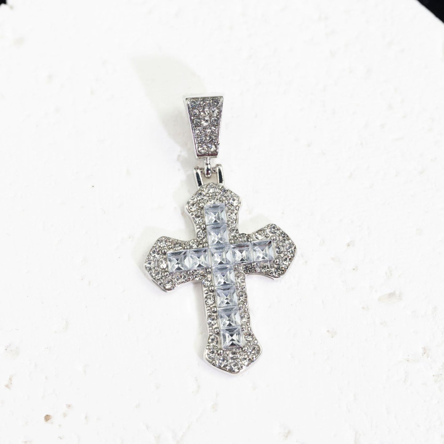 Cross-Border HOTan and NEWn Diamond Cross Necklace New Zircon Pendant Hip Hop Trend Personality Sweater Chain Ornament